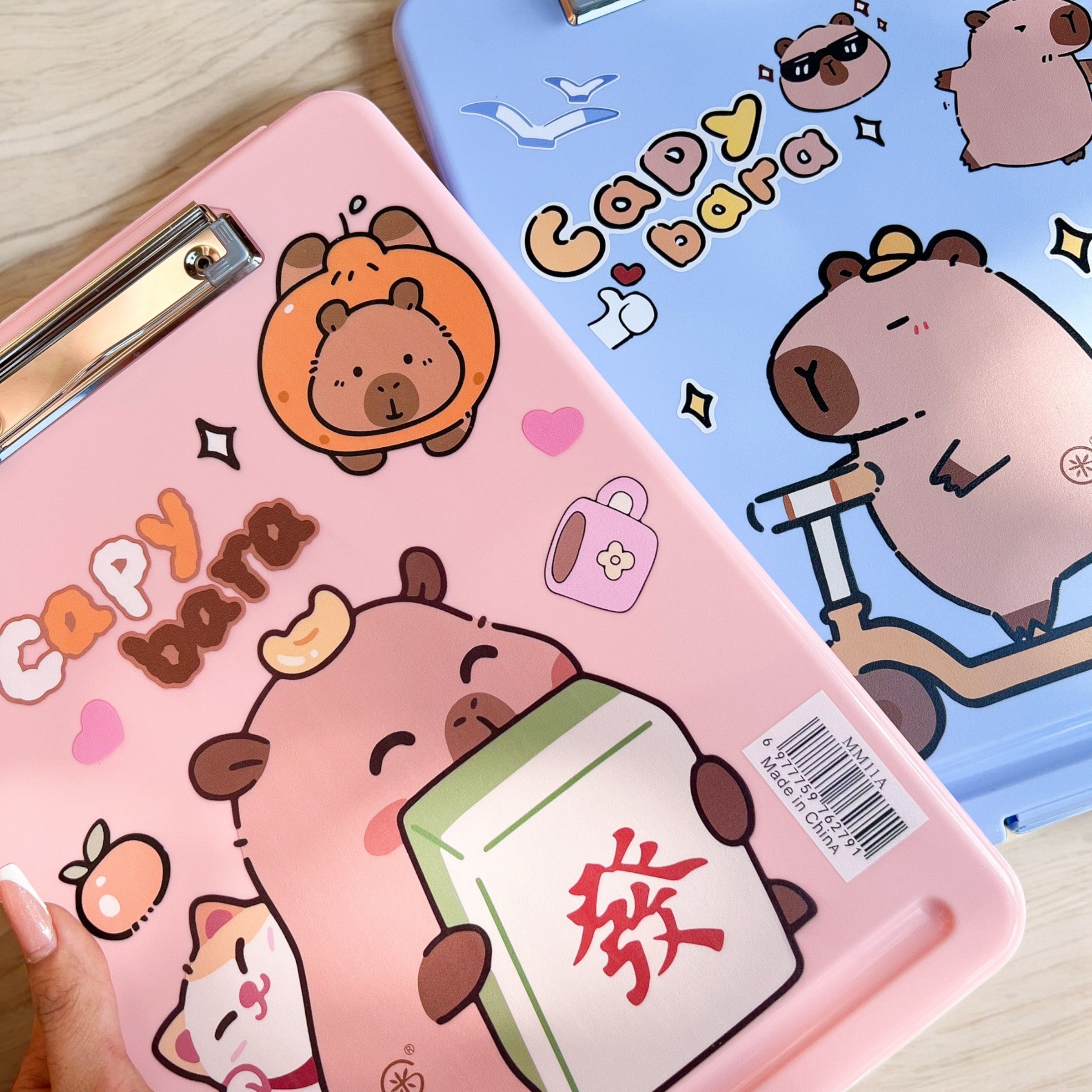 Carpeta con Depósito y Gancho Capybara