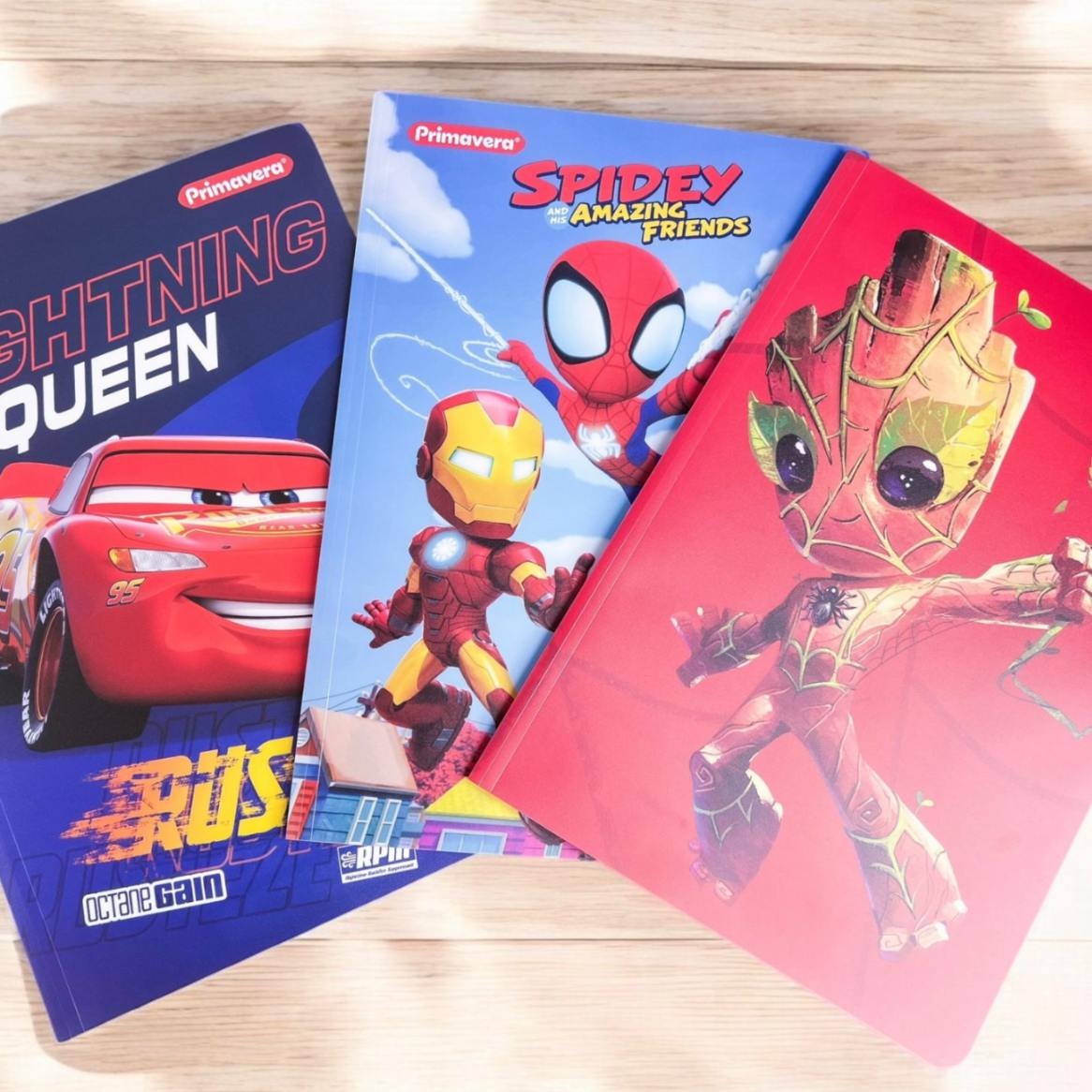 Carpeta Plástica con Liga Niño