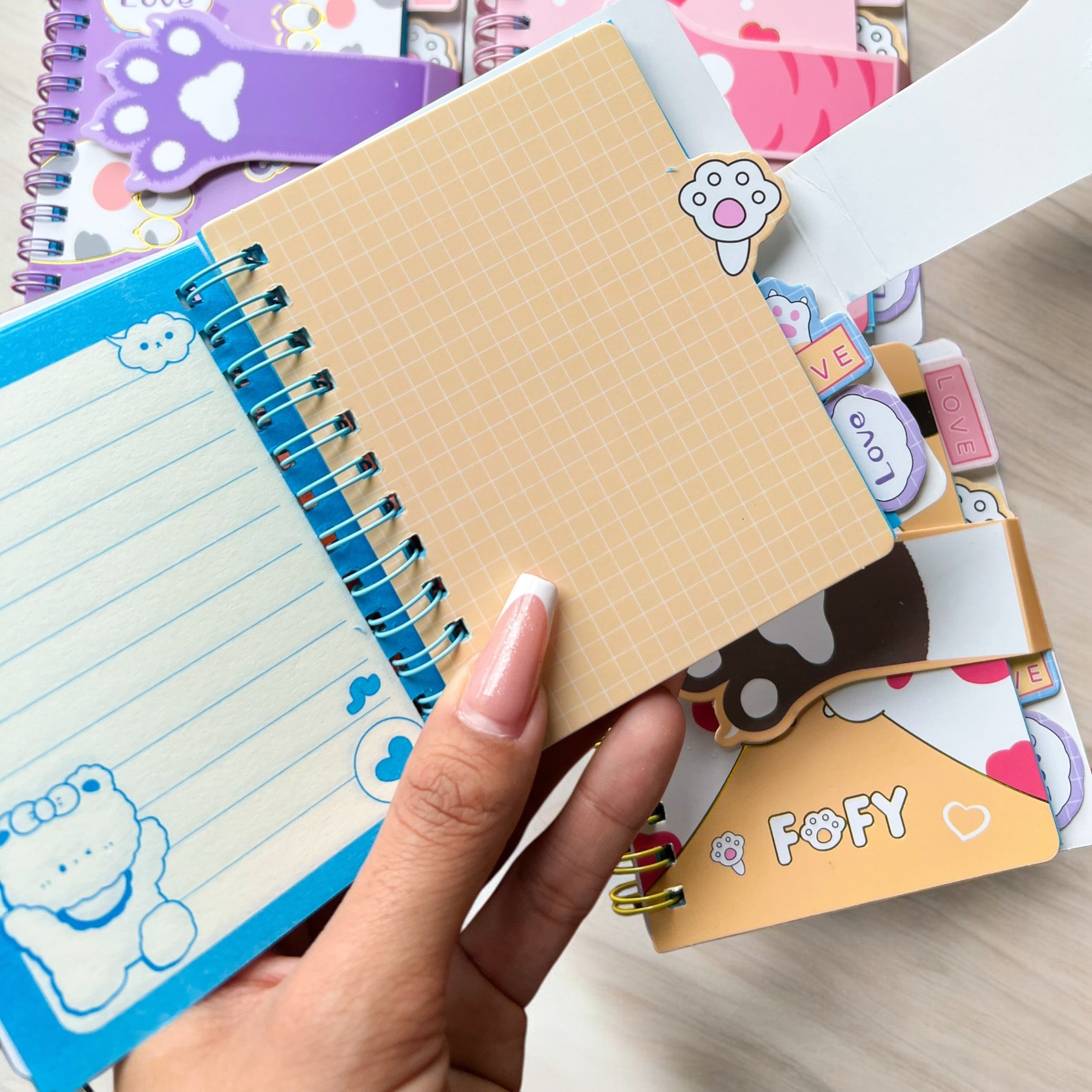Libreta Huellita con Velcro